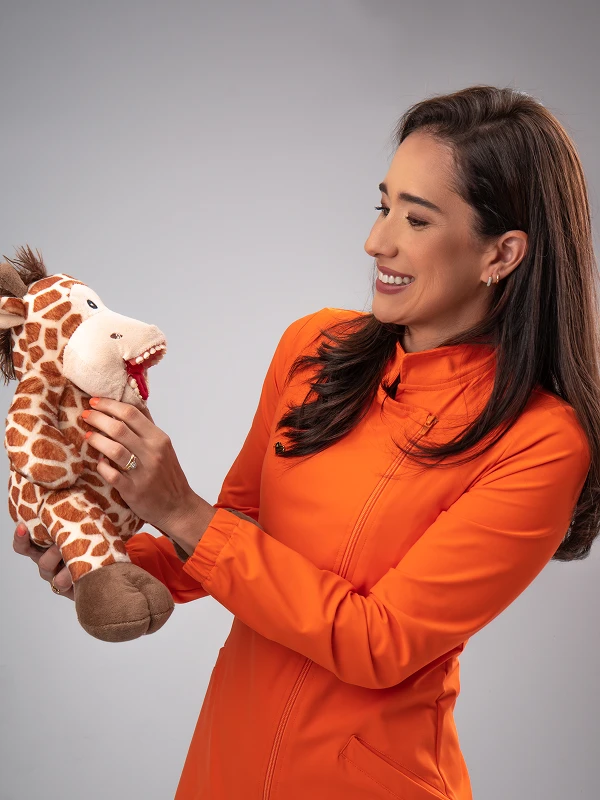 dra-nashalie-alencar-odontopediatra-em-tubarao-sc-1